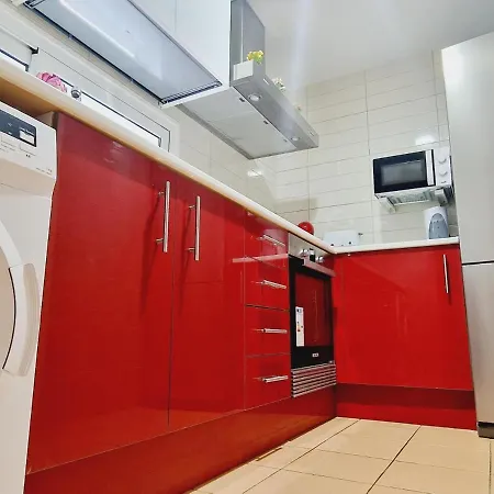 بيت للعطل Precious 3 Bedroom, Oasis De Fanabe Wifi Free *