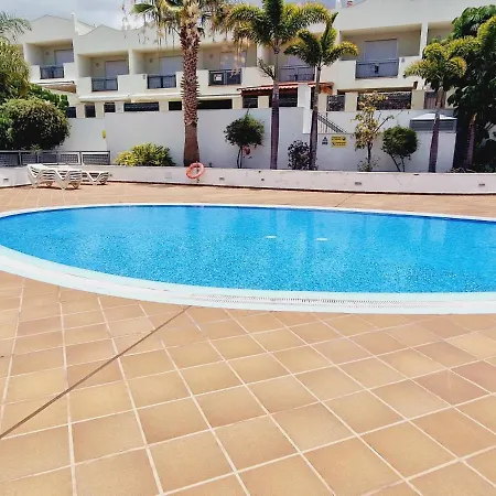 Precious 3 Bedroom, Oasis De Fanabe Wifi Free Feriehus *