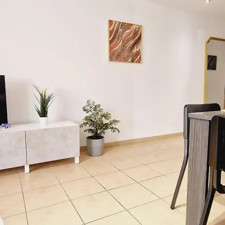 Precious 3 Bedroom, Oasis De Fanabe Wifi Free Адехе