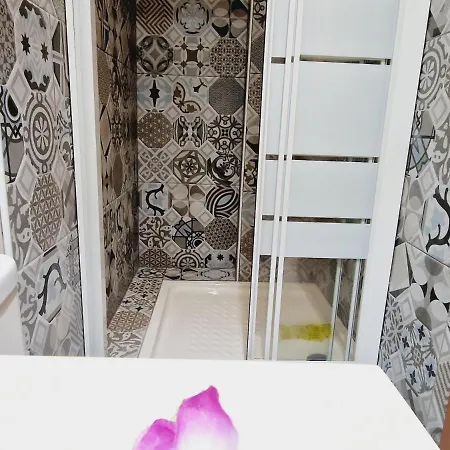 Precious 3 Bedroom, Oasis De Fanabe Wifi Free Feriehus *