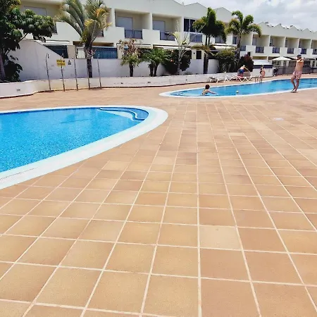 Precious 3 Bedroom, Oasis De Fanabe Wifi Free *