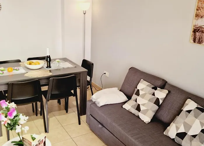 Precious 3 Bedroom, Oasis De Fanabe Wifi Free