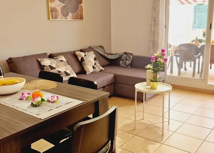 Precious 3 Bedroom, Oasis De Fanabe Wifi Free Дом отдыха