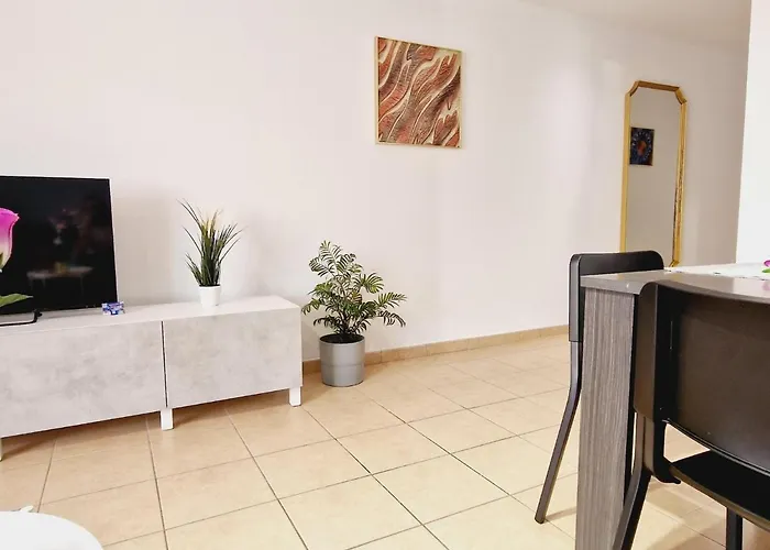 Precious 3 Bedroom, Oasis De Fanabe Wifi Free Адехе