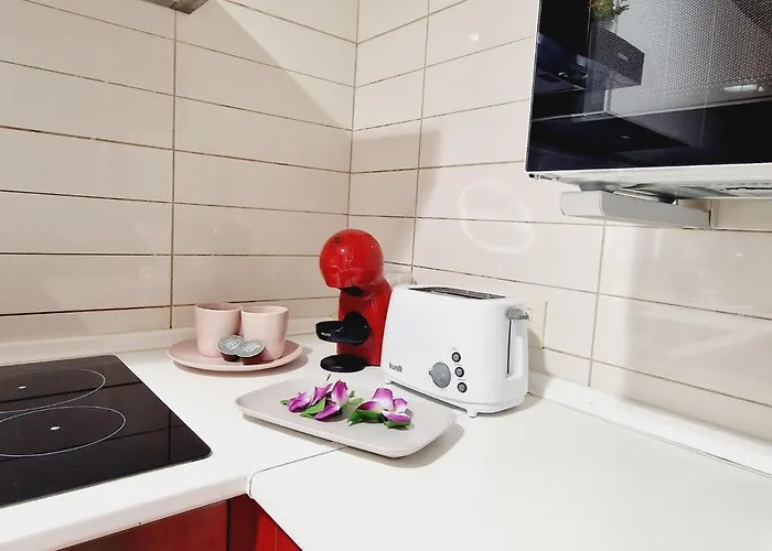 Precious 3 Bedroom, Oasis De Fanabe Wifi Free Дом отдыха Адехе